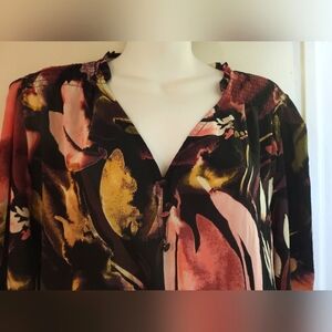 ZAC & RACHEL Flowy Floral Blouse. XL. Preloved